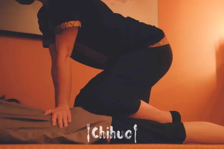 Foreigner's Dragon Tendon Massage Experience Video Showcase